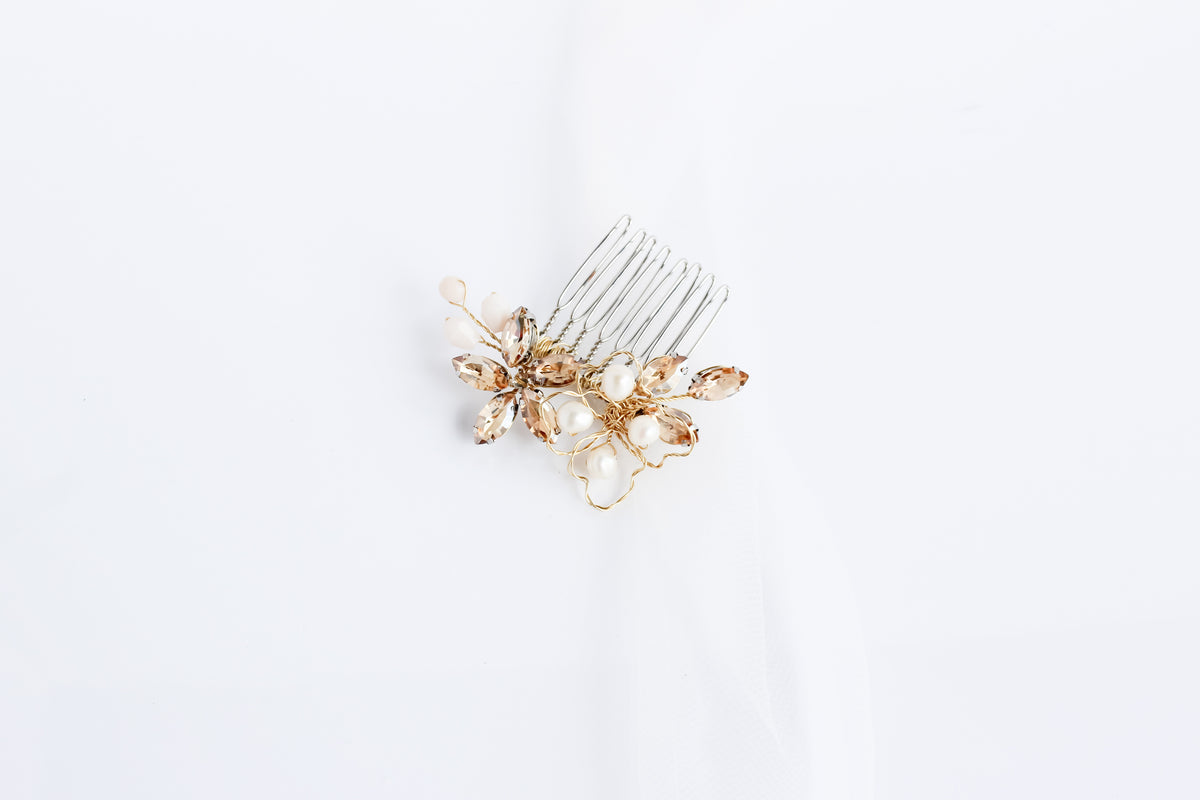 Small gold crystal bridal hair comb - Mayu’s Marketplace
